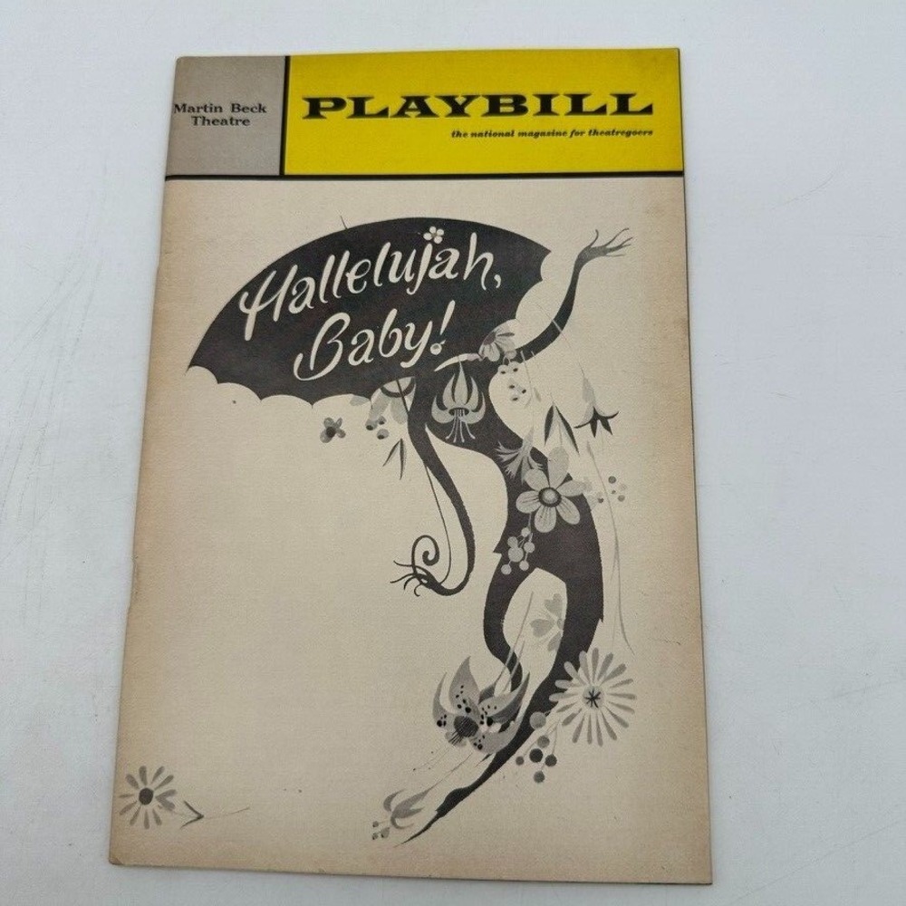 A MAJORITY OF ONE - SAM SHUBERT THEATRE‎ PLAYBILL - GERTRUDE BERG - Mar 30 1959